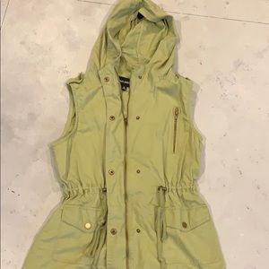 Hunter Green Vest-Size Medium